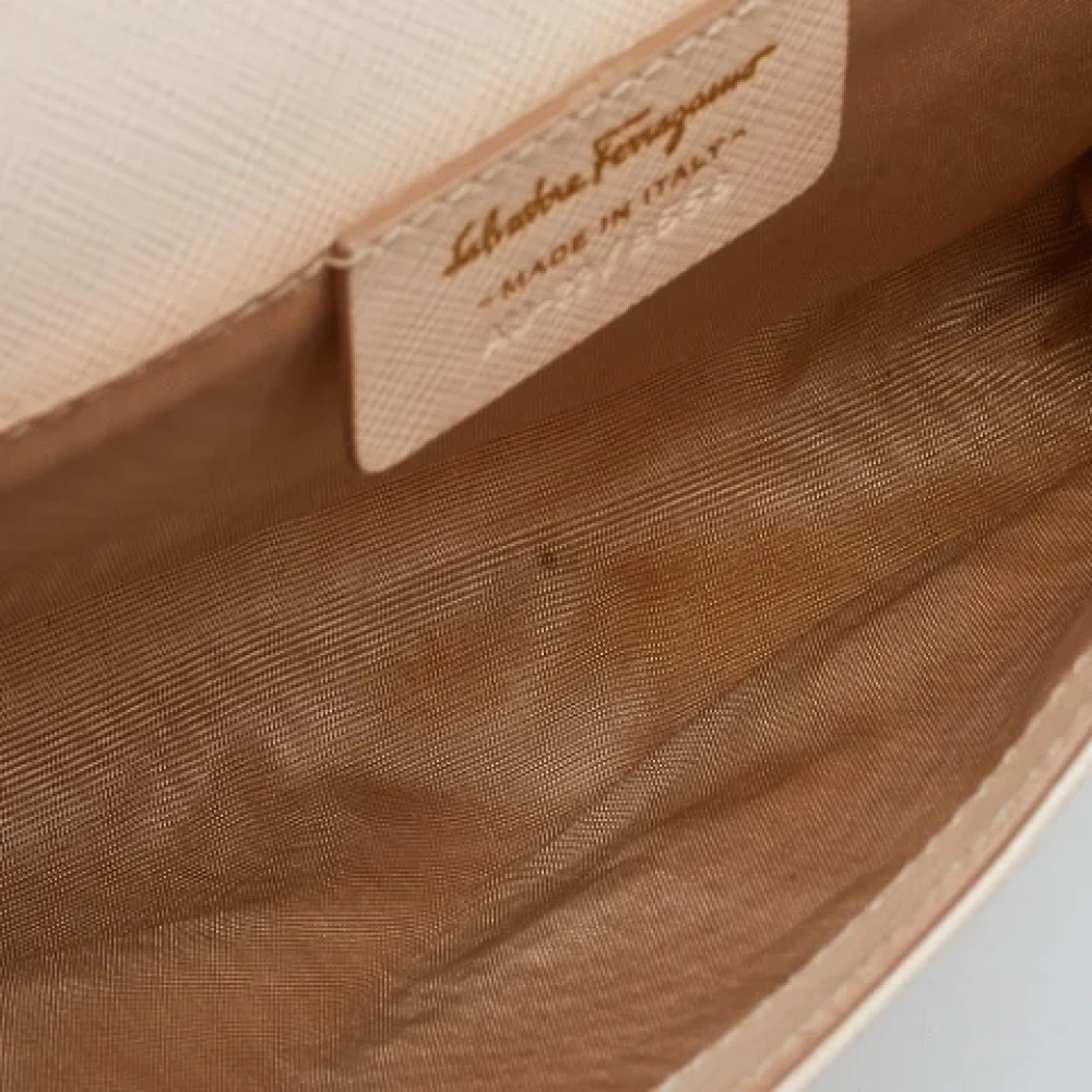 Salvatore Ferragamo Pre-owned Leather handbags Orange Dames