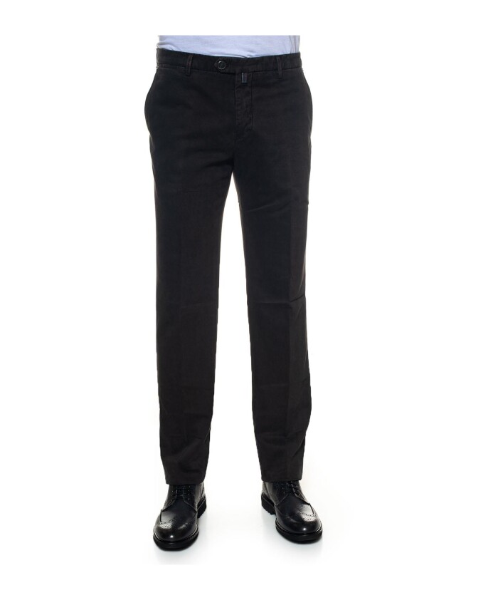 handgemaakte-bruine-chino-met-stalen-knopen
