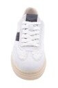 sneakers-pour-un-look-elegant