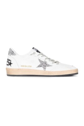 white-sneakers-aw25