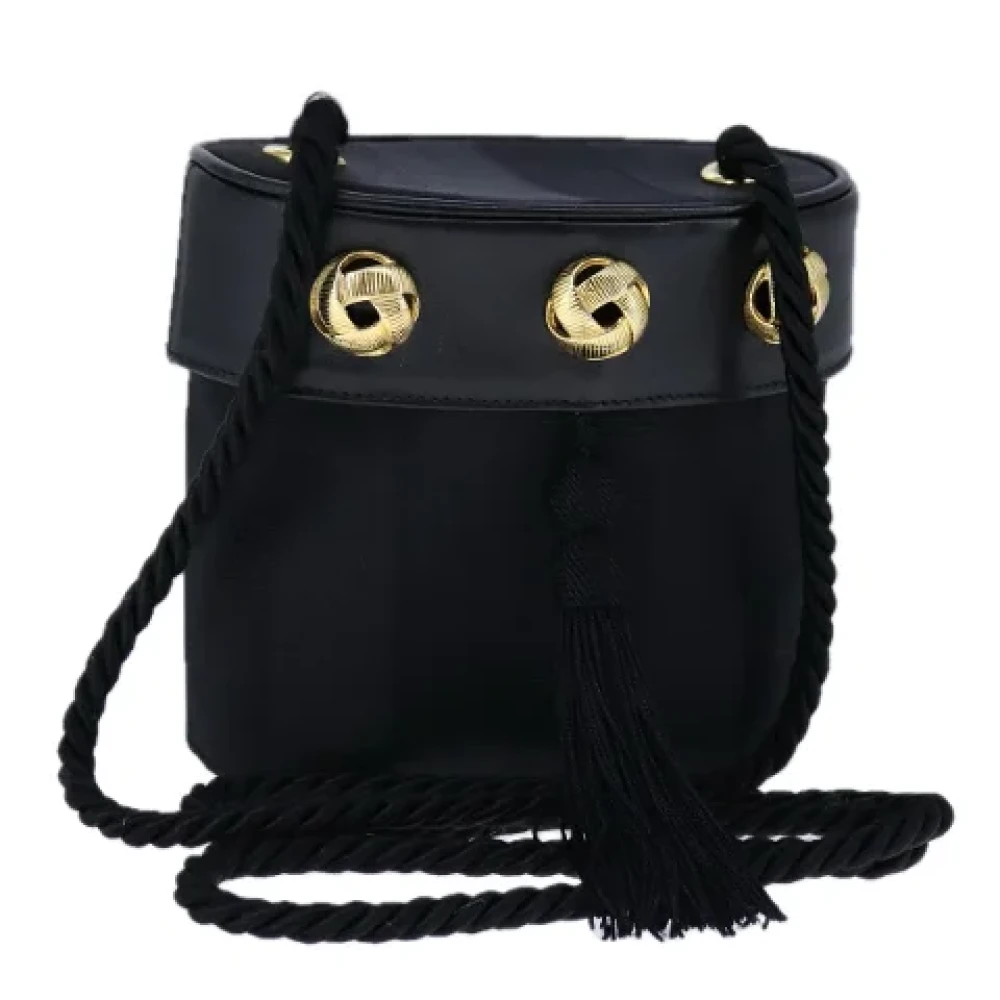 Salvatore Ferragamo Pre-owned Canvas shoulder-bags Black Dames