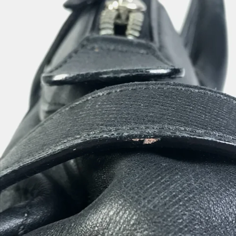 Salvatore Ferragamo Pre-owned Leather handbags Black Dames