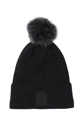 bonnet-a-pompon-en-tricot-cotele