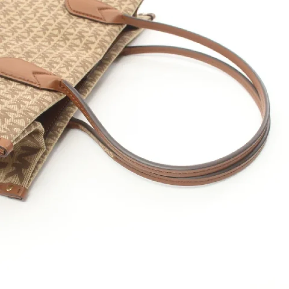 Michael Kors Pre-owned Canvas shoulder-bags Beige Dames