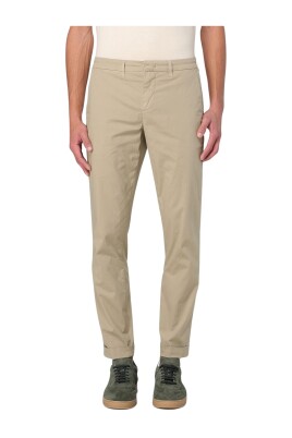 blue-casual-chinos-pants-style