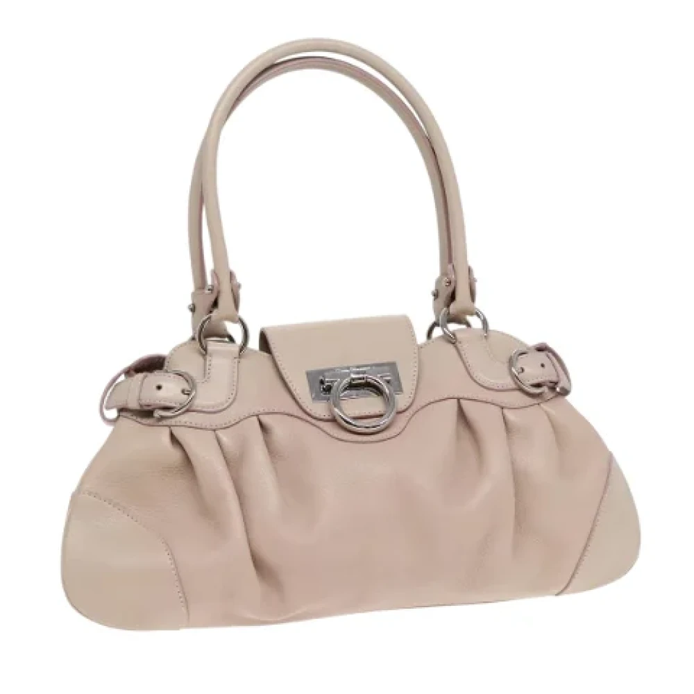 Salvatore Ferragamo Pre-owned Leather handbags Beige Dames
