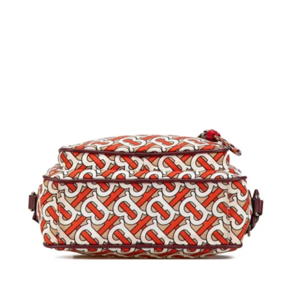 Burberry Vintage Pre-owned Nylon shoulder-bags Orange Dames