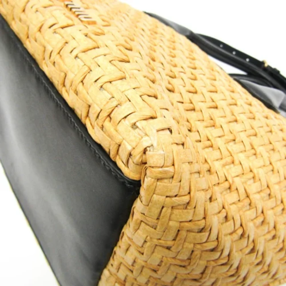 Miu Pre-owned Leather handbags Beige Dames