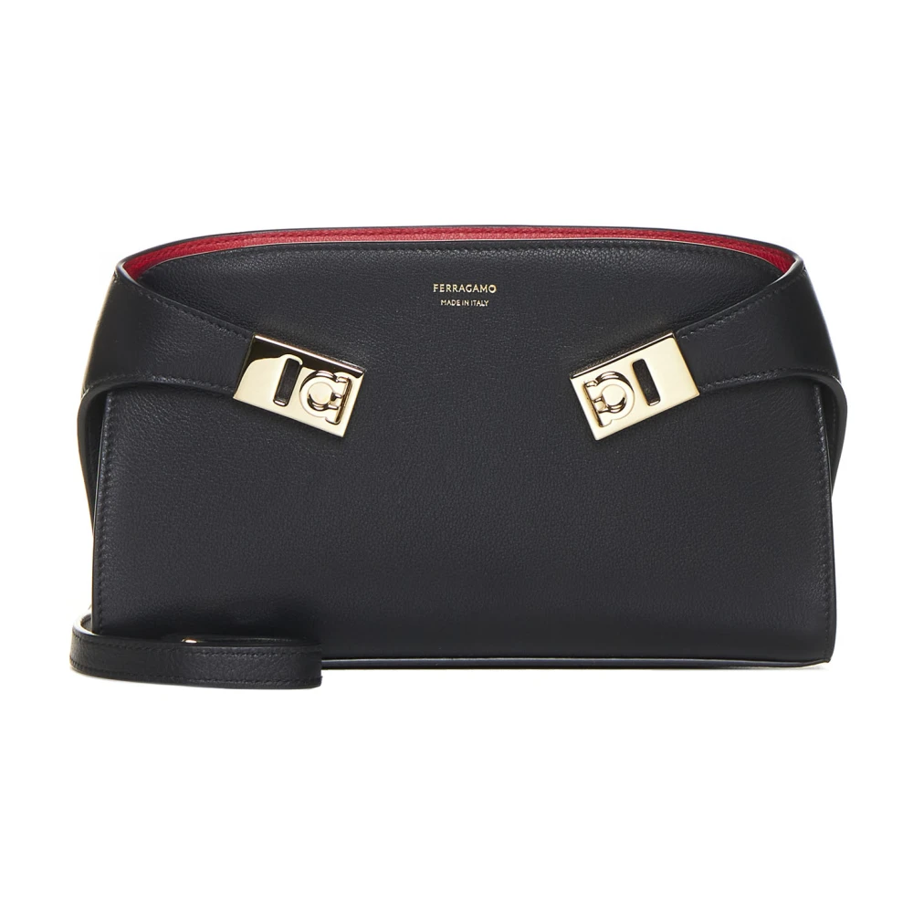 Salvatore Ferragamo Zwarte leren crossbody tas met gouden details Black Dames