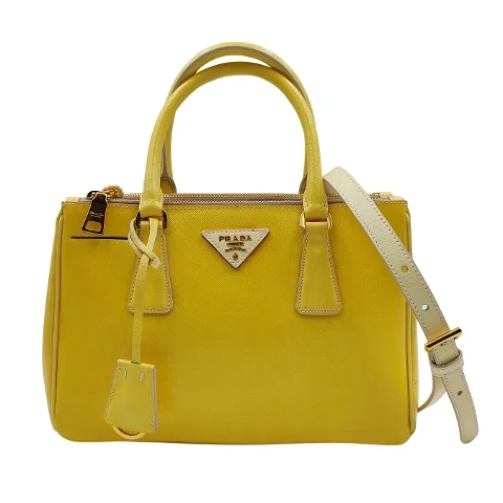 Prada Vintage Pre-owned Leather crossbody-bags Yellow Dames
