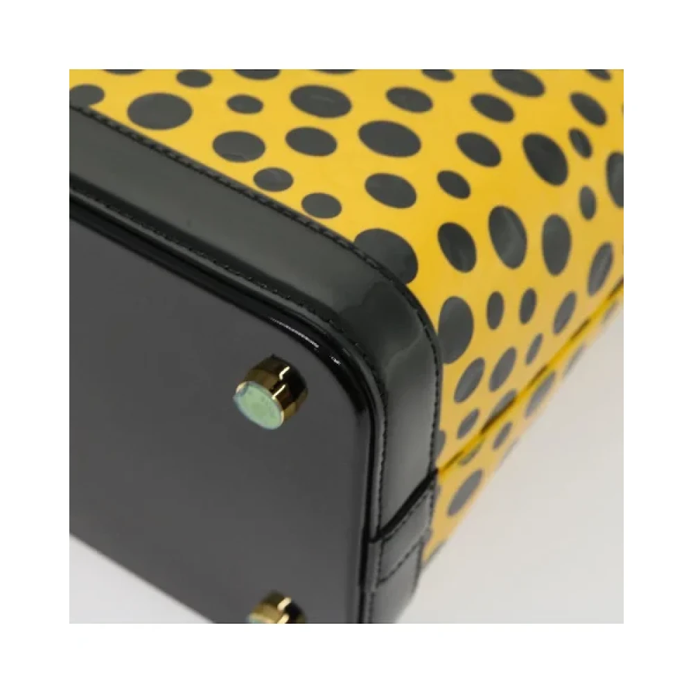Louis Vuitton Vintage Pre-owned Nylon handbags Black Dames