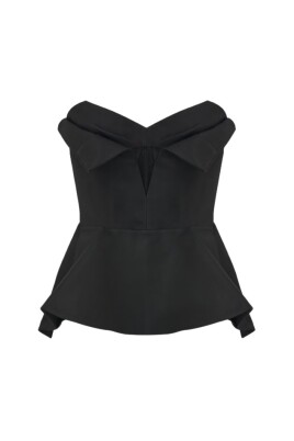 black-top-for-stylish-look