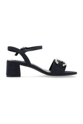 blue-elegant-flat-sandals-women