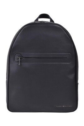stylish-backpack-with-zipper-closure