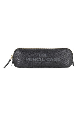 trousse-noire-avec-fermeture-eclair
