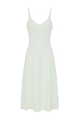 robe-midi-evasee-elegante