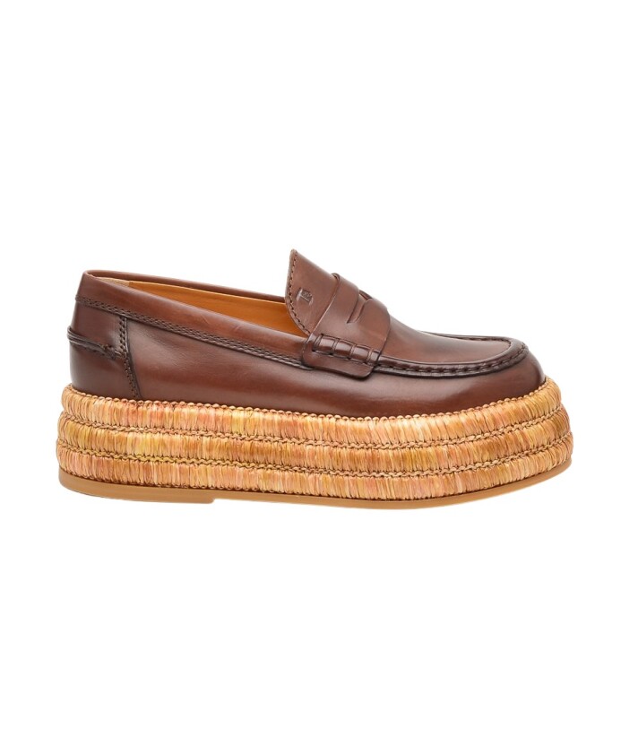mocassin-en-cuir-marron-semelle-en-caoutchouc