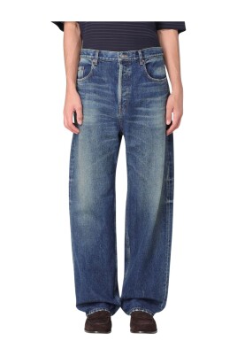 classic-wide-leg-jeans