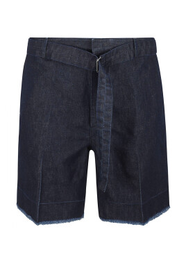 shorts-en-jean-a-bords-francs