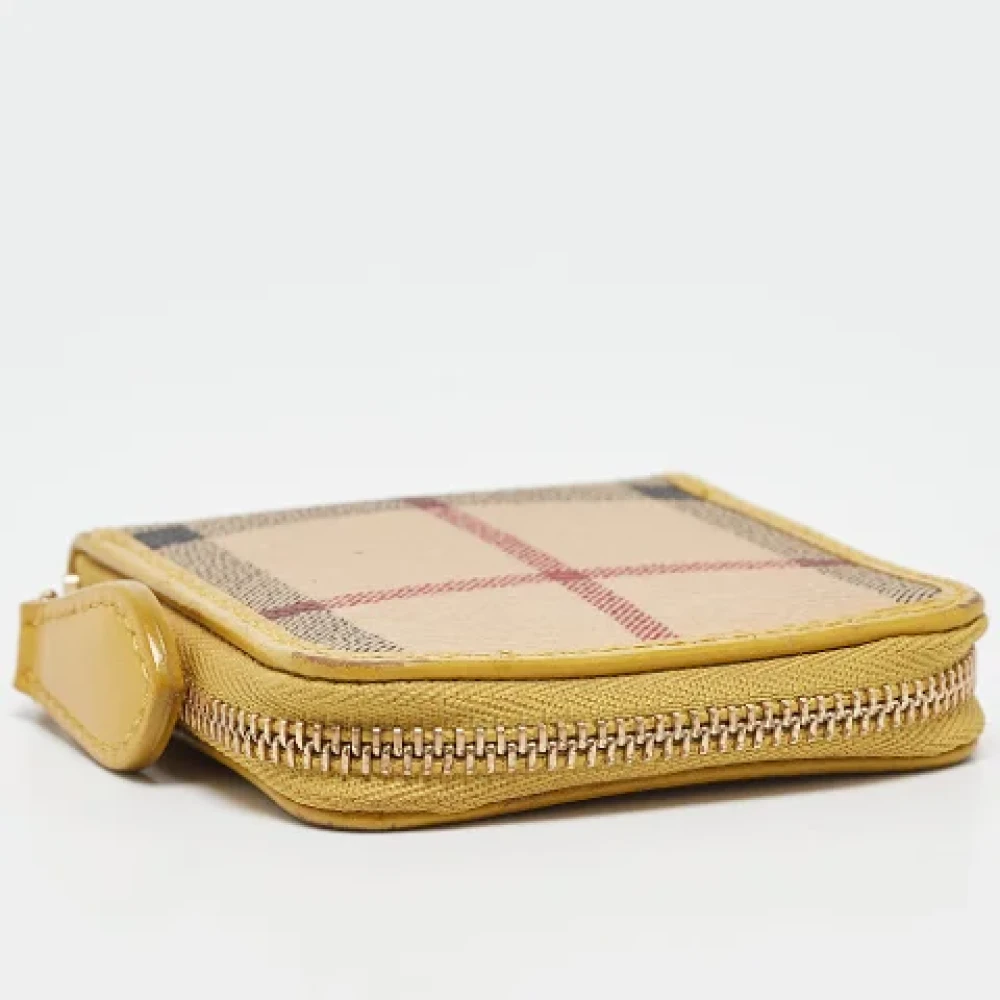 Burberry Vintage Pre-owned Leather wallets Beige Dames