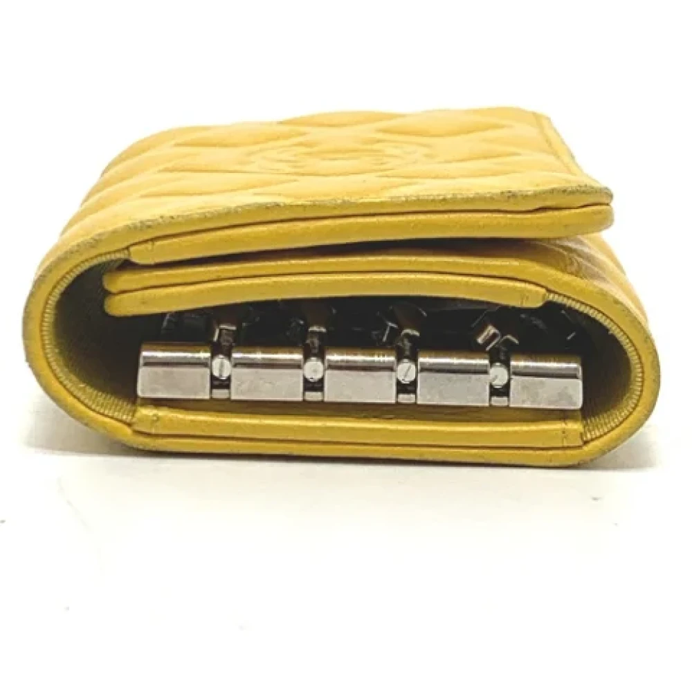 Chanel Vintage Pre-owned Leather key-holders Yellow Dames