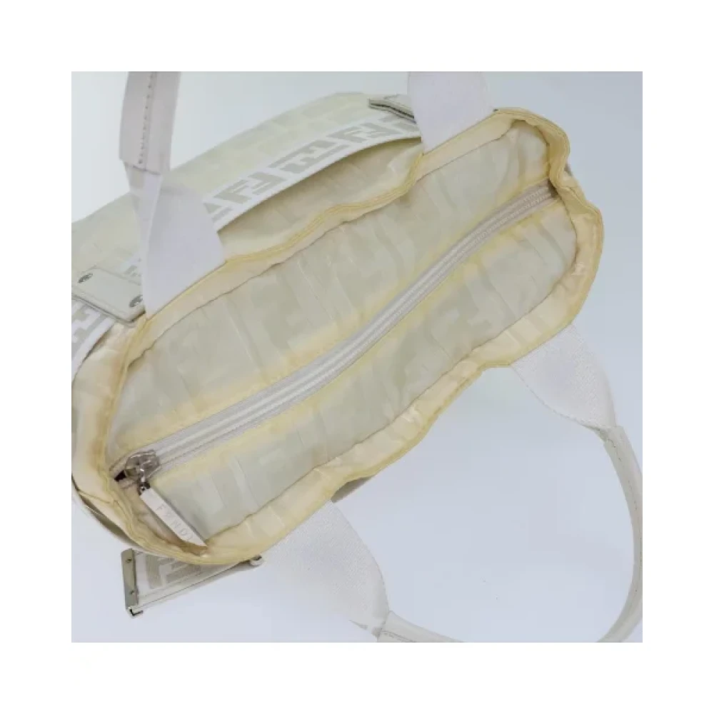 Fendi Vintage Pre-owned Nylon handbags White Dames