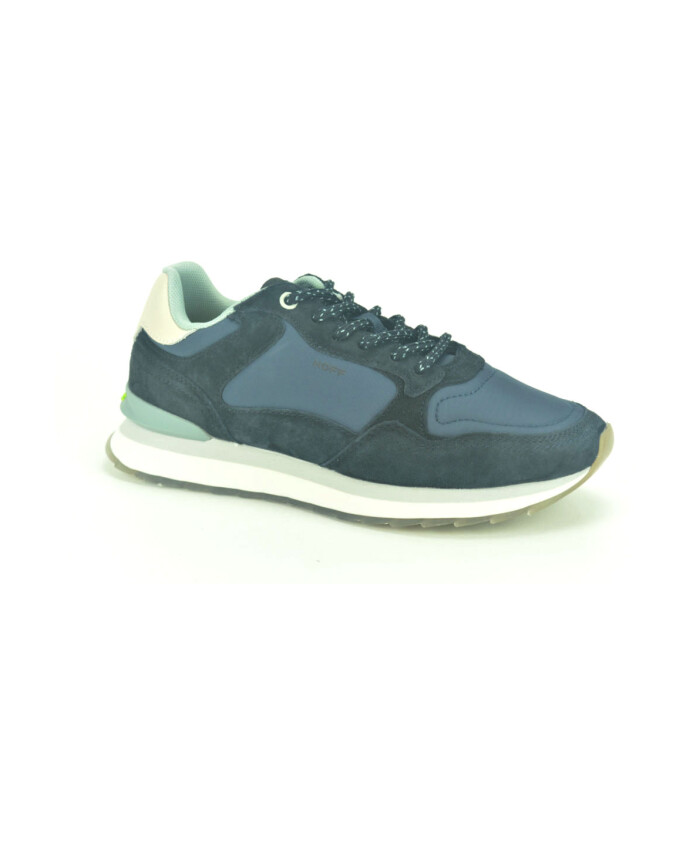 runner-sneakers