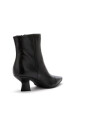 bottines-en-cuir-minimalistes