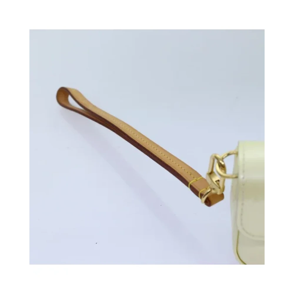 Louis Vuitton Vintage Pre-owned Leather clutches Yellow Dames