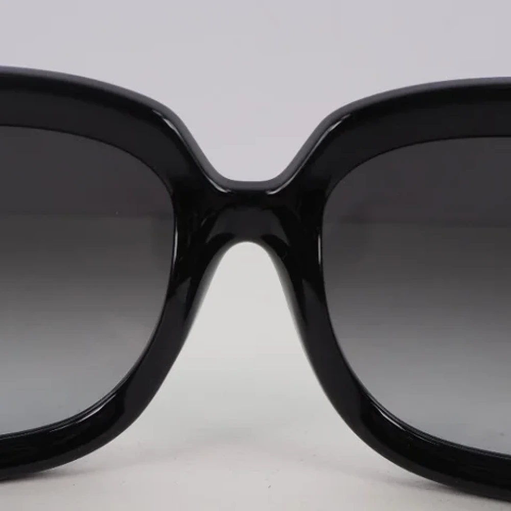 Valentino Vintage Pre-owned Glass sunglasses Black Dames