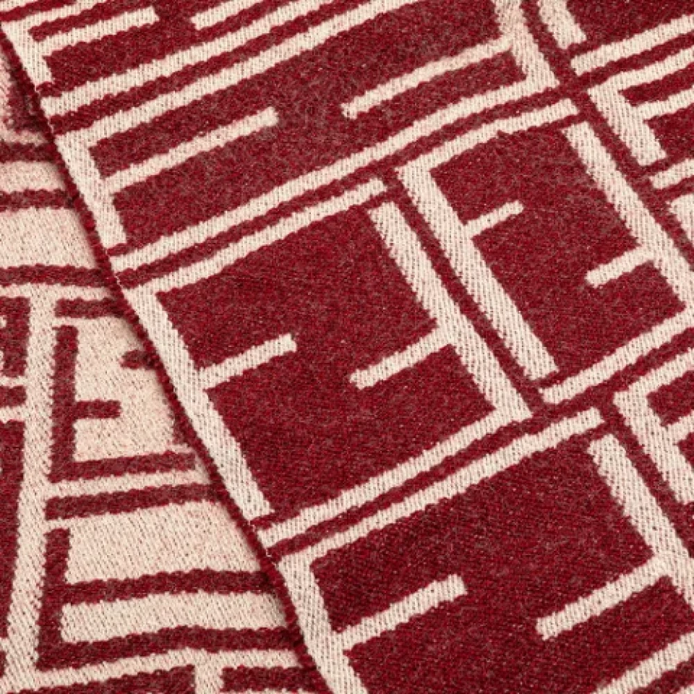 Fendi Vintage Pre-owned Wool scarves Red Dames