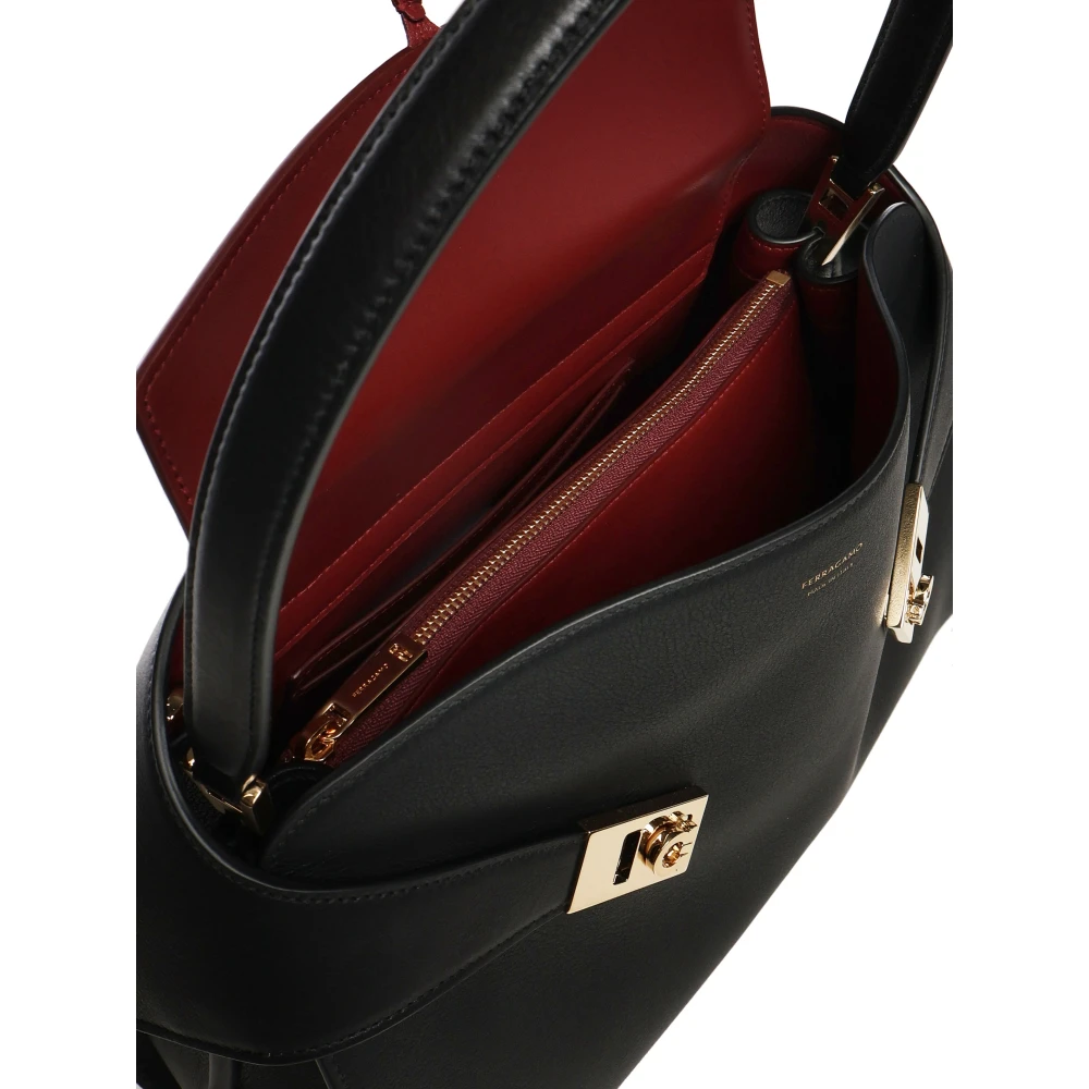Salvatore Ferragamo Zwarte Schoudertas Black Dames