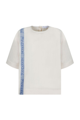 logo-embroidered-cream-t-shirt