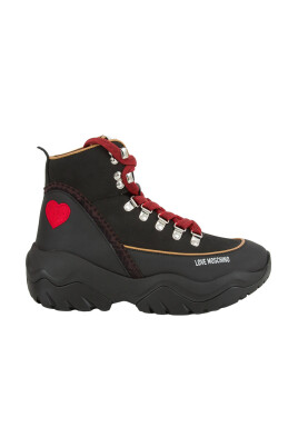 black-sneaker-shoes