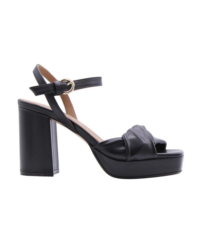 high-heel-sandals