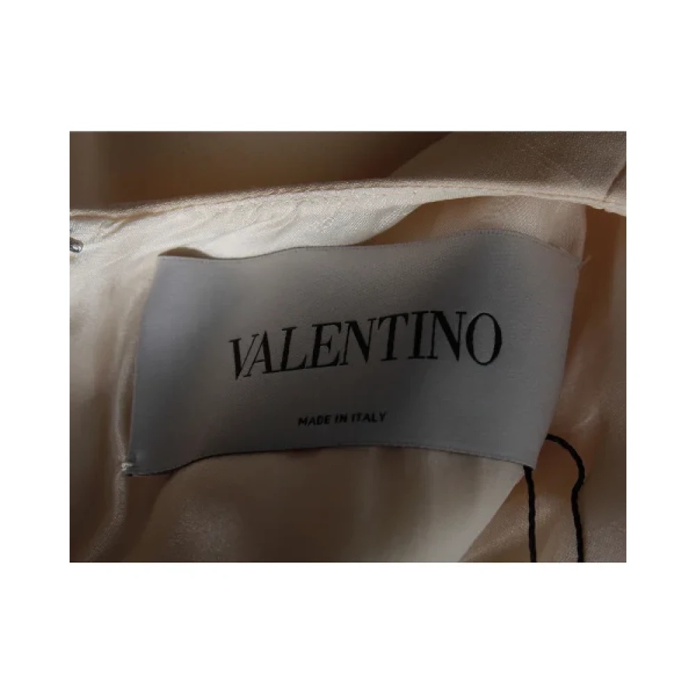 Valentino Vintage Pre-owned Silk dresses Beige Dames