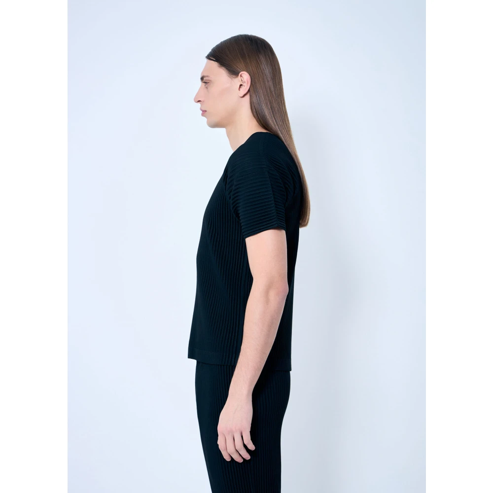 Issey Miyake Geplooide T-shirt met korte mouwen Black Heren