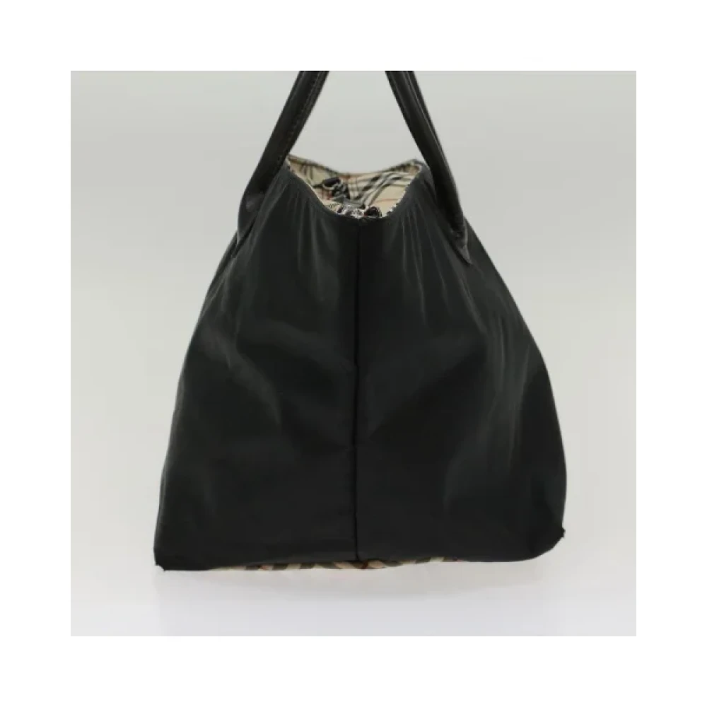 Burberry Vintage Pre-owned Nylon handbags Black Dames
