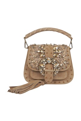 hand-bag-with-beads