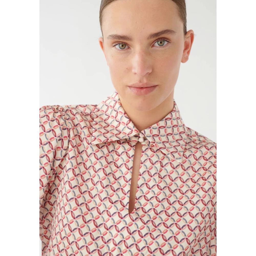 Dea Kudibal Zijden blouse met grafische print en volumineuze mouwen Multicolor Dames