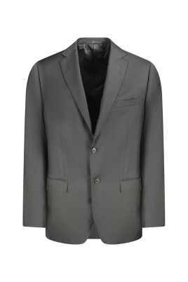 classic-black-wool-jacket-with-pockets