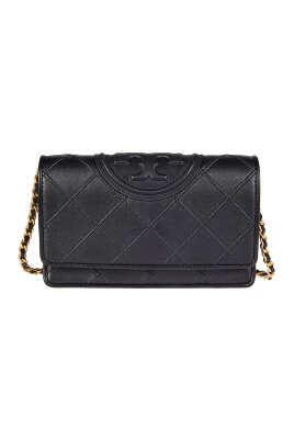 chic-chain-wallet
