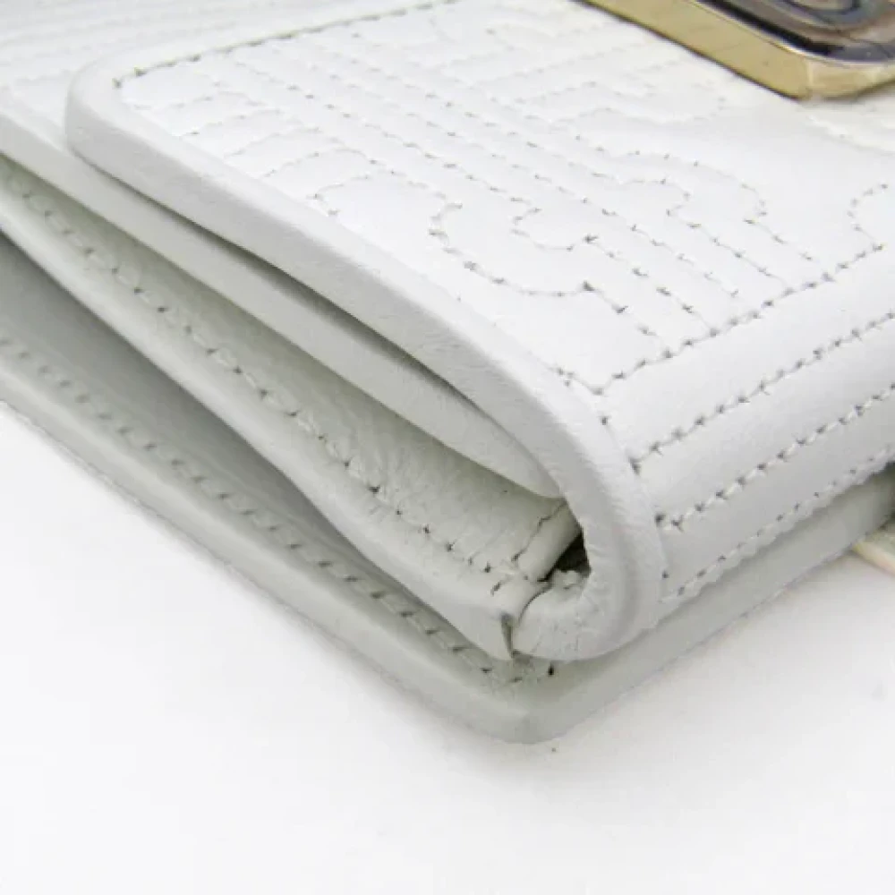 Bvlgari Vintage Pre-owned Leather wallets White Dames
