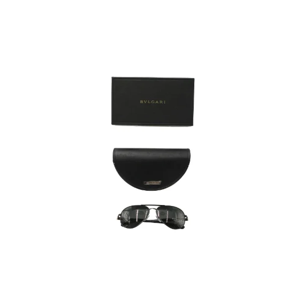 Bvlgari Vintage Pre-owned Metal sunglasses Black Dames