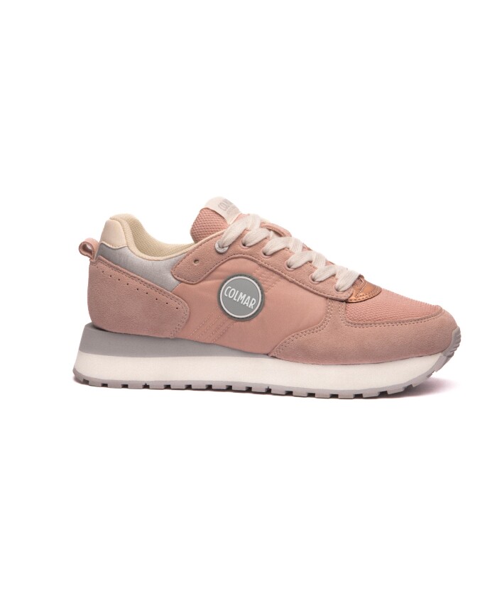 travis-one-sneaker