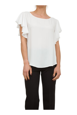 white-tunic-top-with-navy-trim