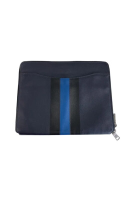 pre-owned-leather-clutches