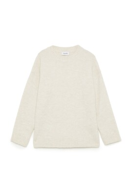 round-neck-knitwear