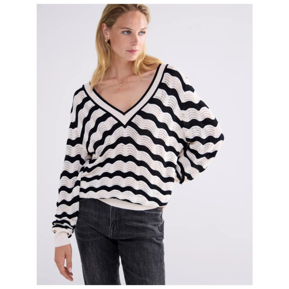 Summum Woman Golvende Gestreepte V-hals trui Beige Dames