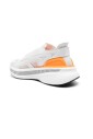 sneakers-blanches-en-mesh